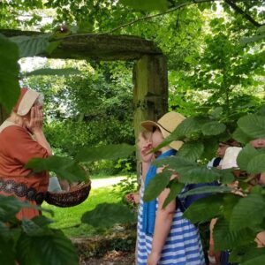 Ferienprogramm "Anna die Kräuterfrau"